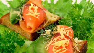 Рецепт Тостов с семгой и авокадо