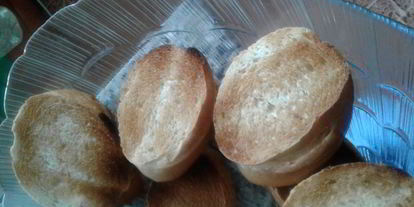 Шаг 1: тостов с томатами