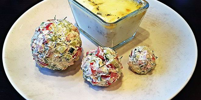 Рецепт Яиц с моцареллой, сливочные шарики и тосты с томатами