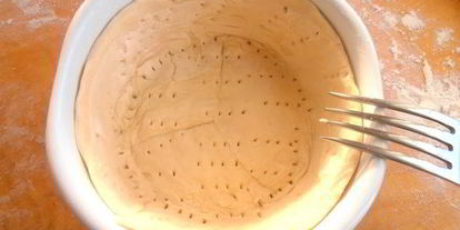 Шаг 2: глазуньи в съедобной сковородке