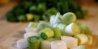 Шаг 3: картофеля в яичнице пир студента