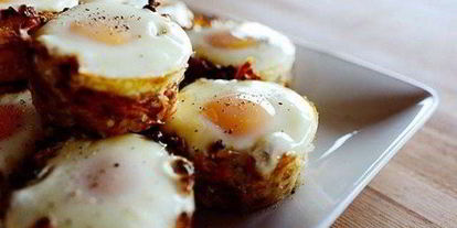 Шаг 6: картофельных корзинок с яичницей-глазуньей