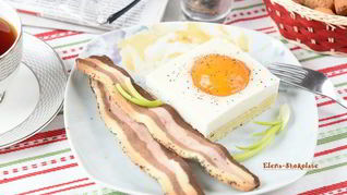 Рецепт Яичницы с беконом на десерт