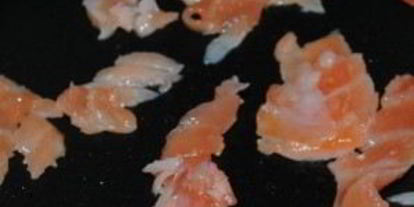 Шаг 2: яичницы с семгой