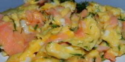 Шаг 6: яичницы с семгой