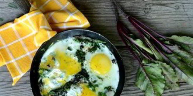 Рецепт яичницы со свекольного ботвоёго
