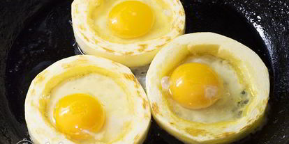 Шаг 4: яичницы в кабачке