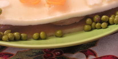 Шаг 11: слоеного заливного из языка петушок