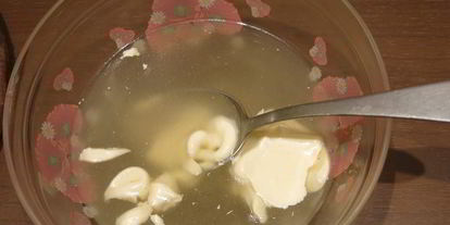 Шаг 2: слоеного заливного из языка петушок