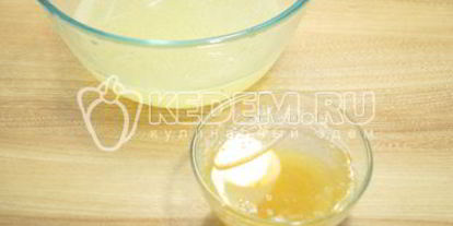 Шаг 2: заливного из курицы праздничное