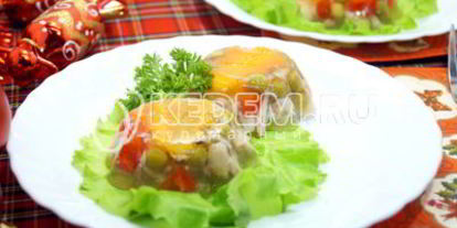 Шаг 10: заливного из курицы праздничное