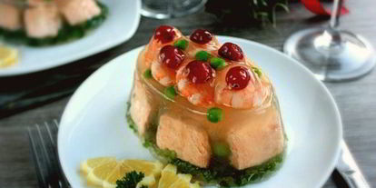 Шаг 14: заливного из рыбы новогоднее