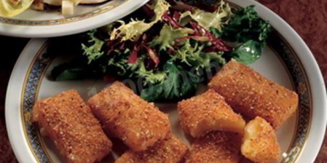 Рецепт Жареного сыра Битто в панировочных сухарях с кунжутом