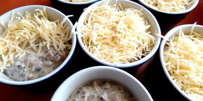 Шаг 18: сливочного жульена с ветчиной и грибами