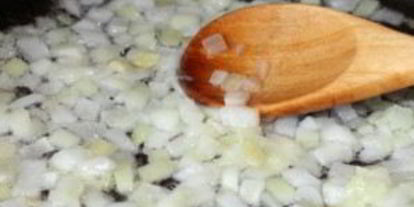 Шаг 1: жульена из баклажанов и кабачков