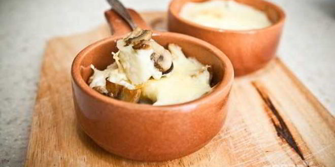 Рецепт Жульена из шампиньонов классический