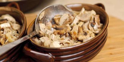 Шаг 2: жульена в горшочках