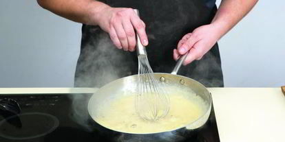 Шаг 4: жюльена из курицы с шампиньонами